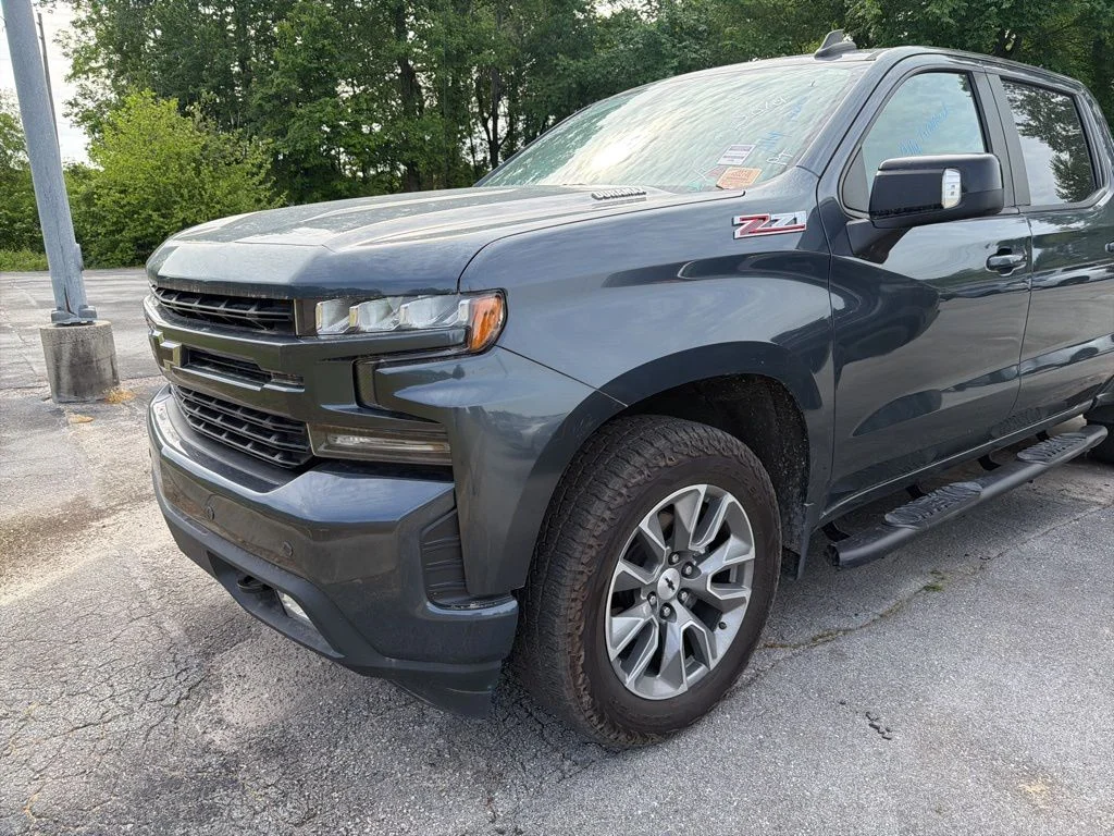 Used 2022 Gray Chevrolet RST image 8