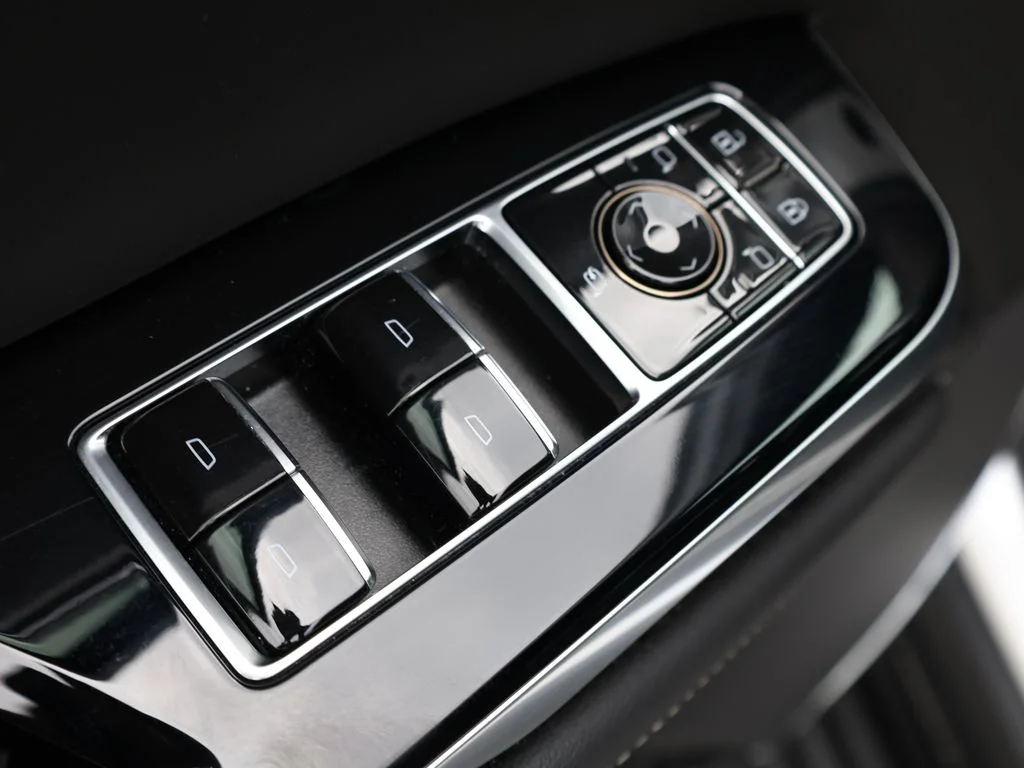 Used 2025 White Cadillac Premium image 15