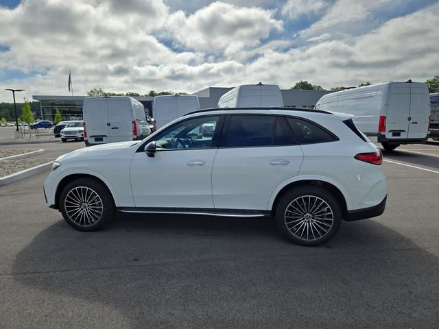 New 2026 Polar White Mercedes-Benz GLC300 image 6
