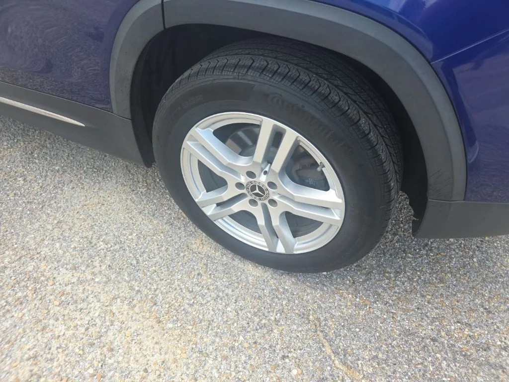 Certified Used 2020  Mercedes-Benz GLB 250 image 18
