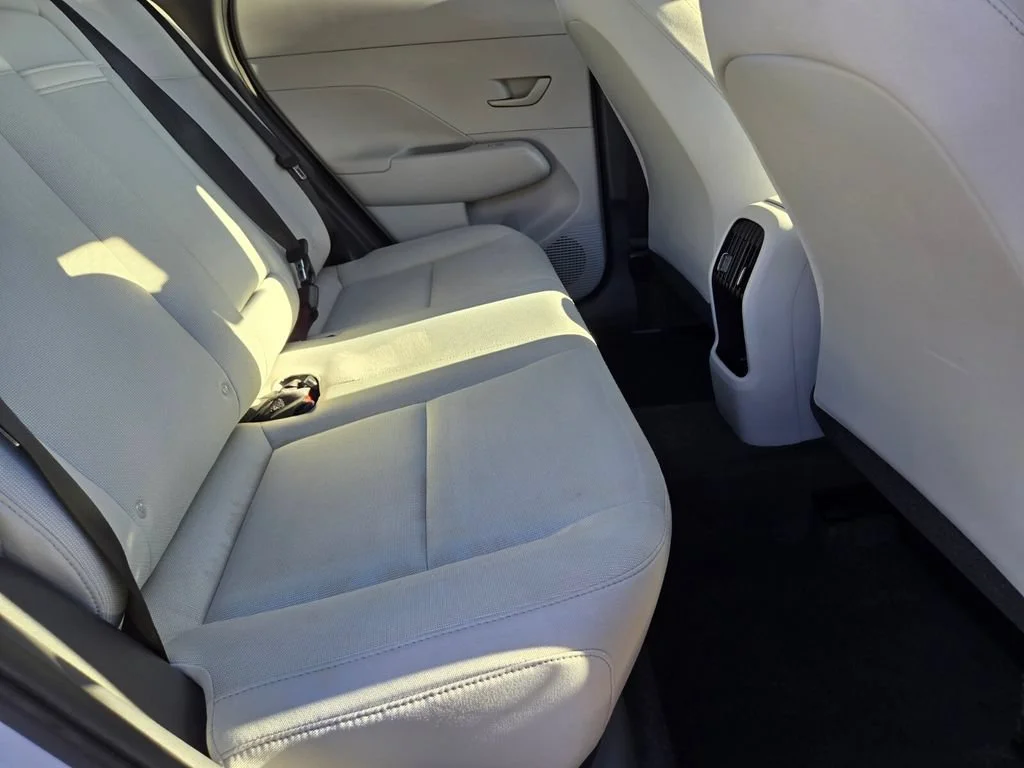 Used 2024 Atlas White Hyundai SEL image 14