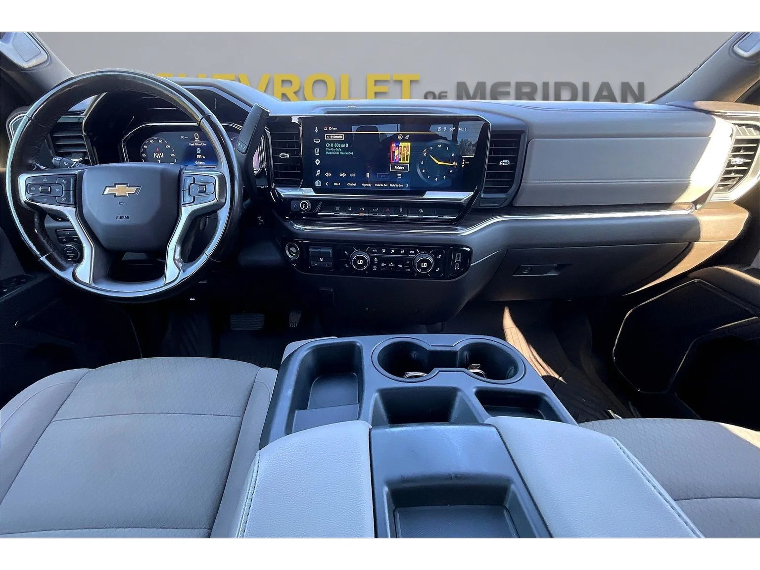 Used 2024 Summit White Chevrolet LT image 12