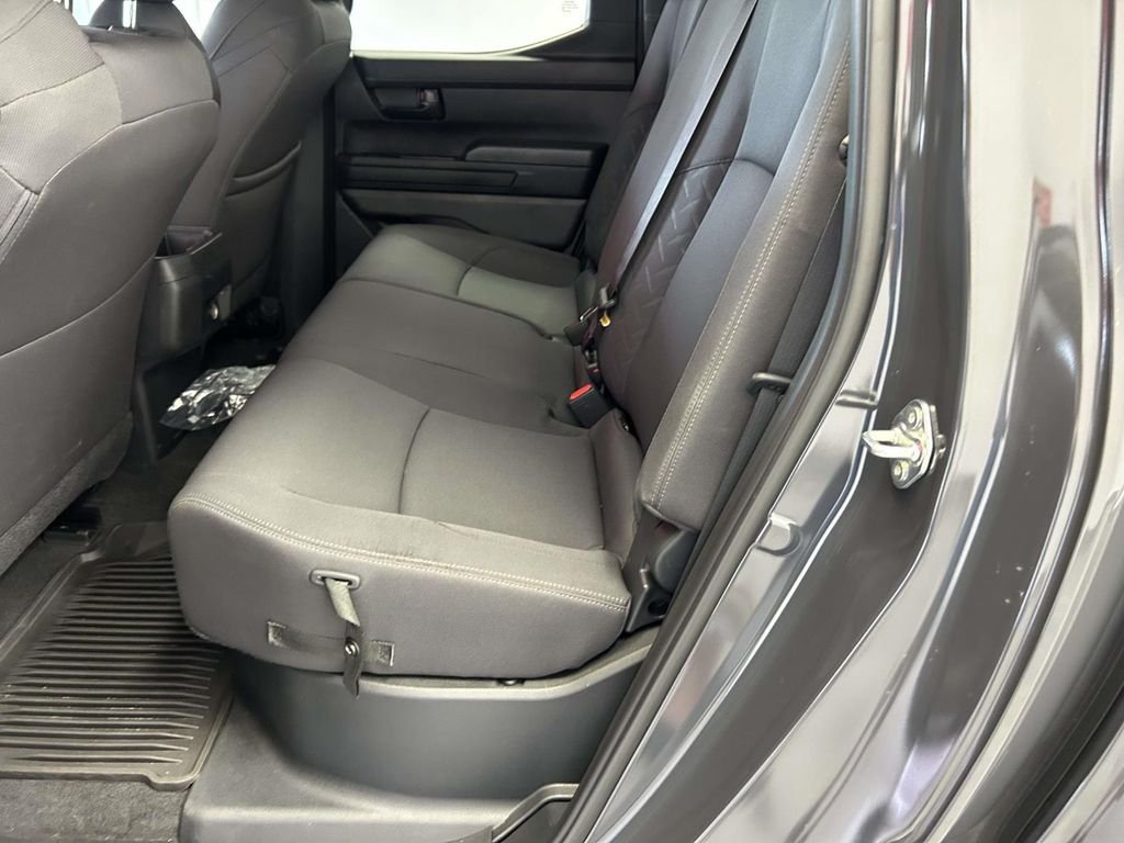Used 2025  Toyota SR5 image 16