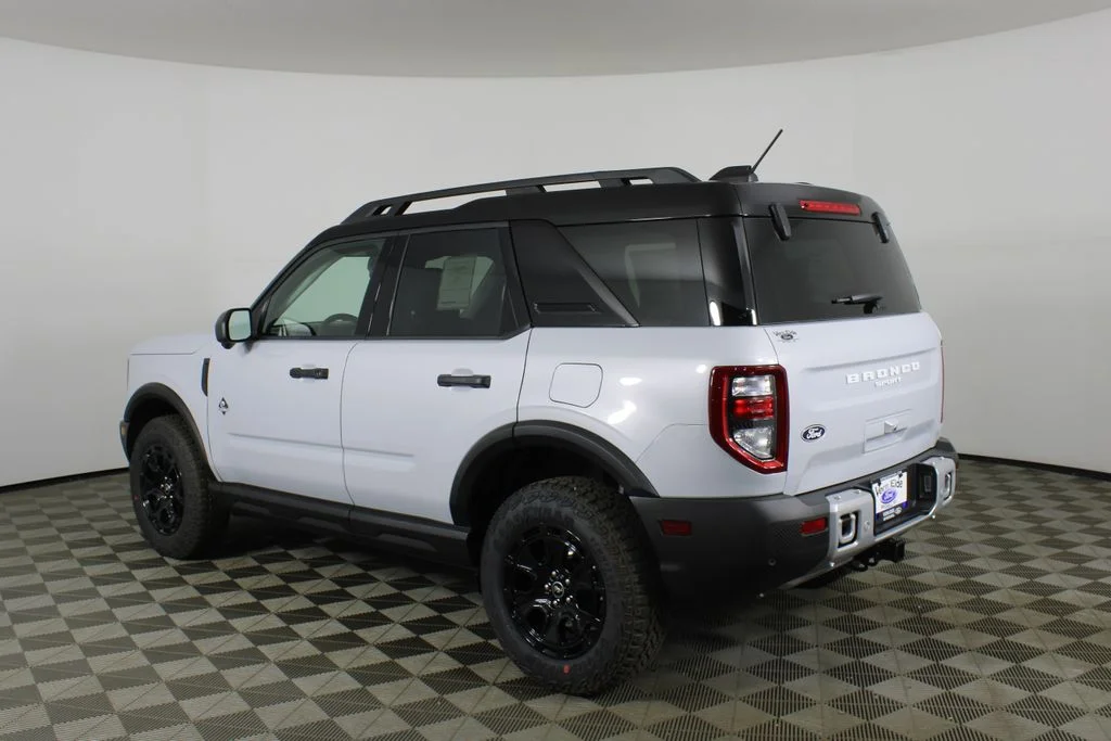 New 2026 White Ford Outer Banks image 4