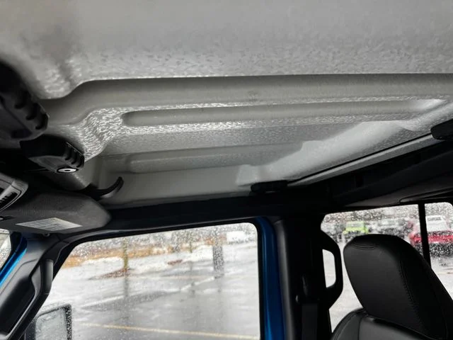New 2026 Hydro Blue Pearl-Coat Exterior Paint Jeep Sahara image 40