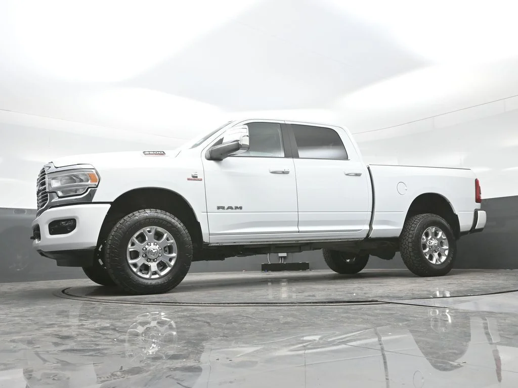Used 2023 White Ram Laramie image 24
