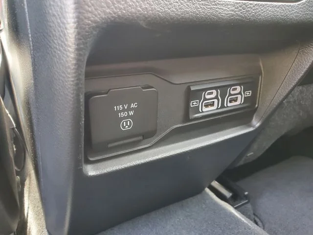 Used 2024 White Jeep Altitude X image 11