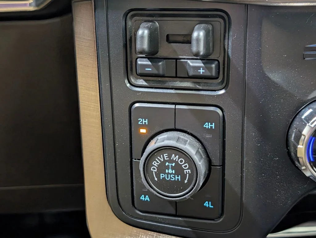 New 2026 Star White Metallic Tri-Coat Ford King Ranch® image 10