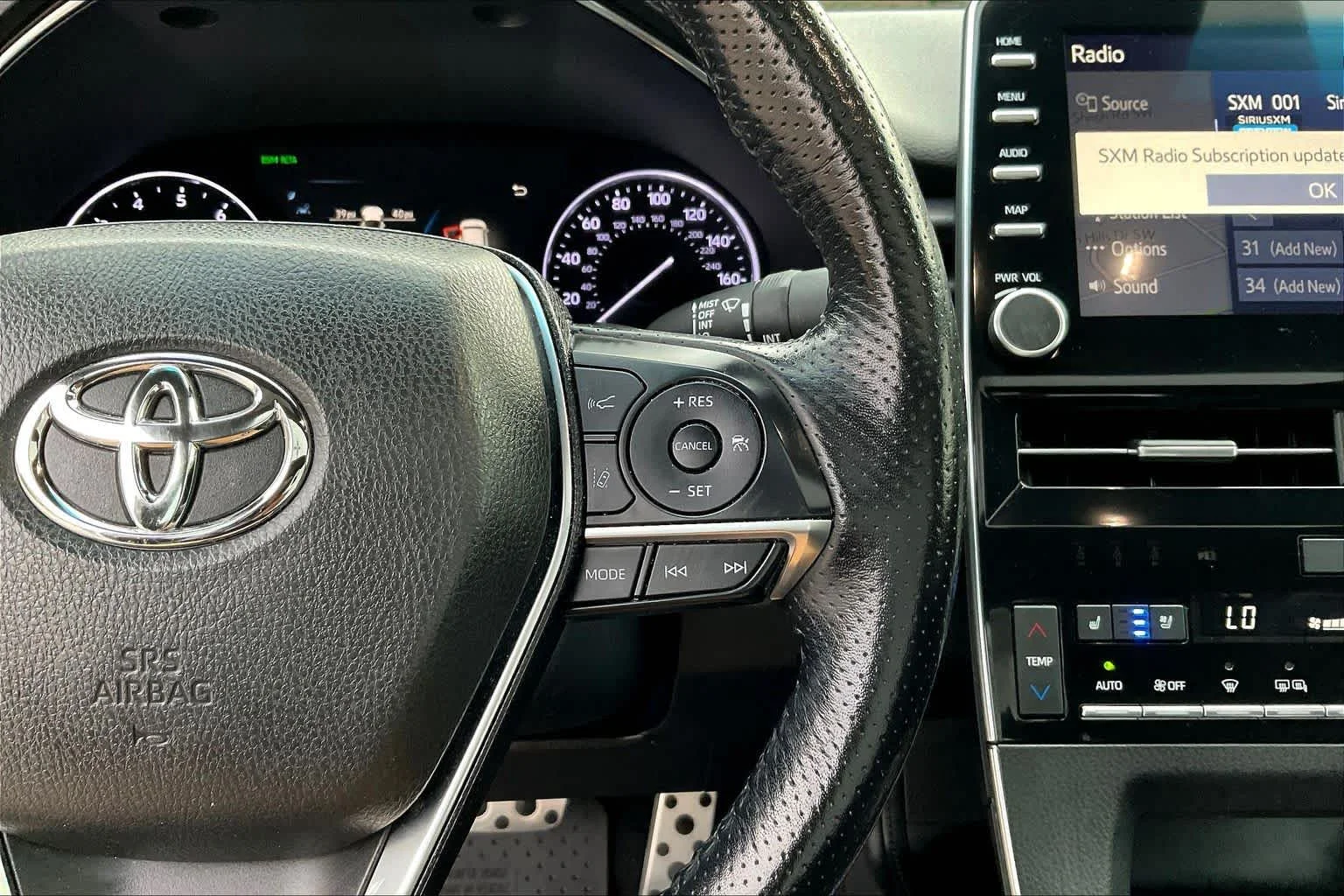 Used 2019 Wind Chill Pearl Toyota Touring image 25
