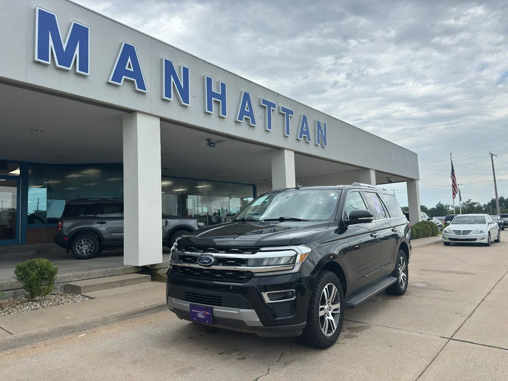 Used 2024 Agate Black Metallic Ford Limited image 33