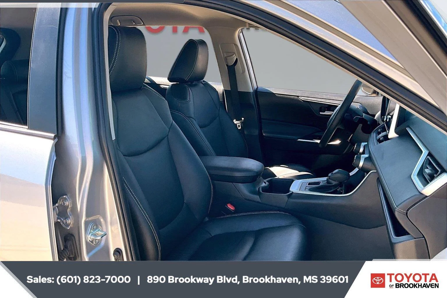 Used 2023 Silver Sky Metallic Toyota XLE image 6