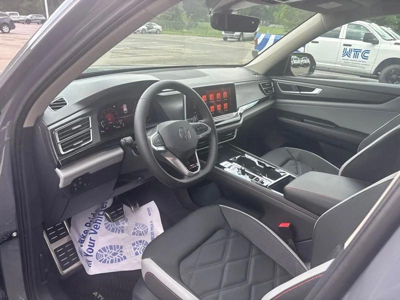 New 2026 Gray Volkswagen 2.0T Peak Edition image 25