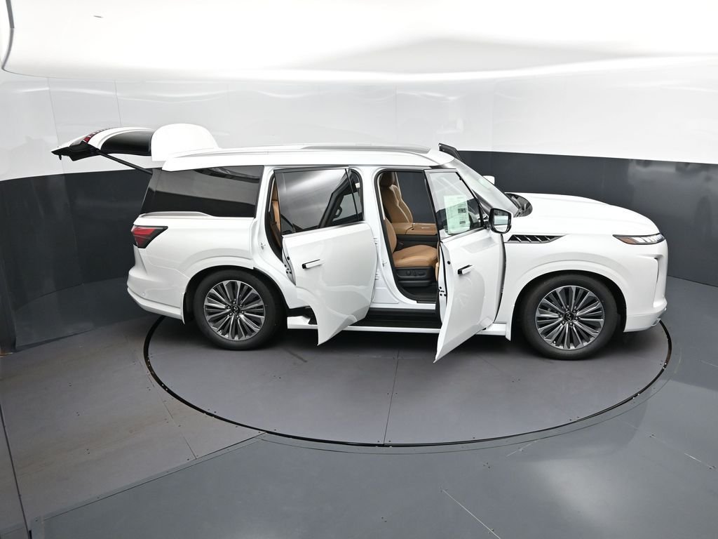 New 2026 RADIANT WHITE INFINITI Luxe 2WD image 46