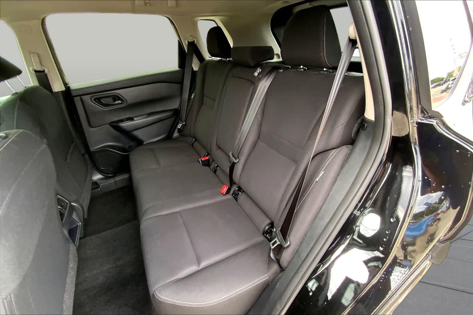 2024 Nissan Rogue S - Photo 19