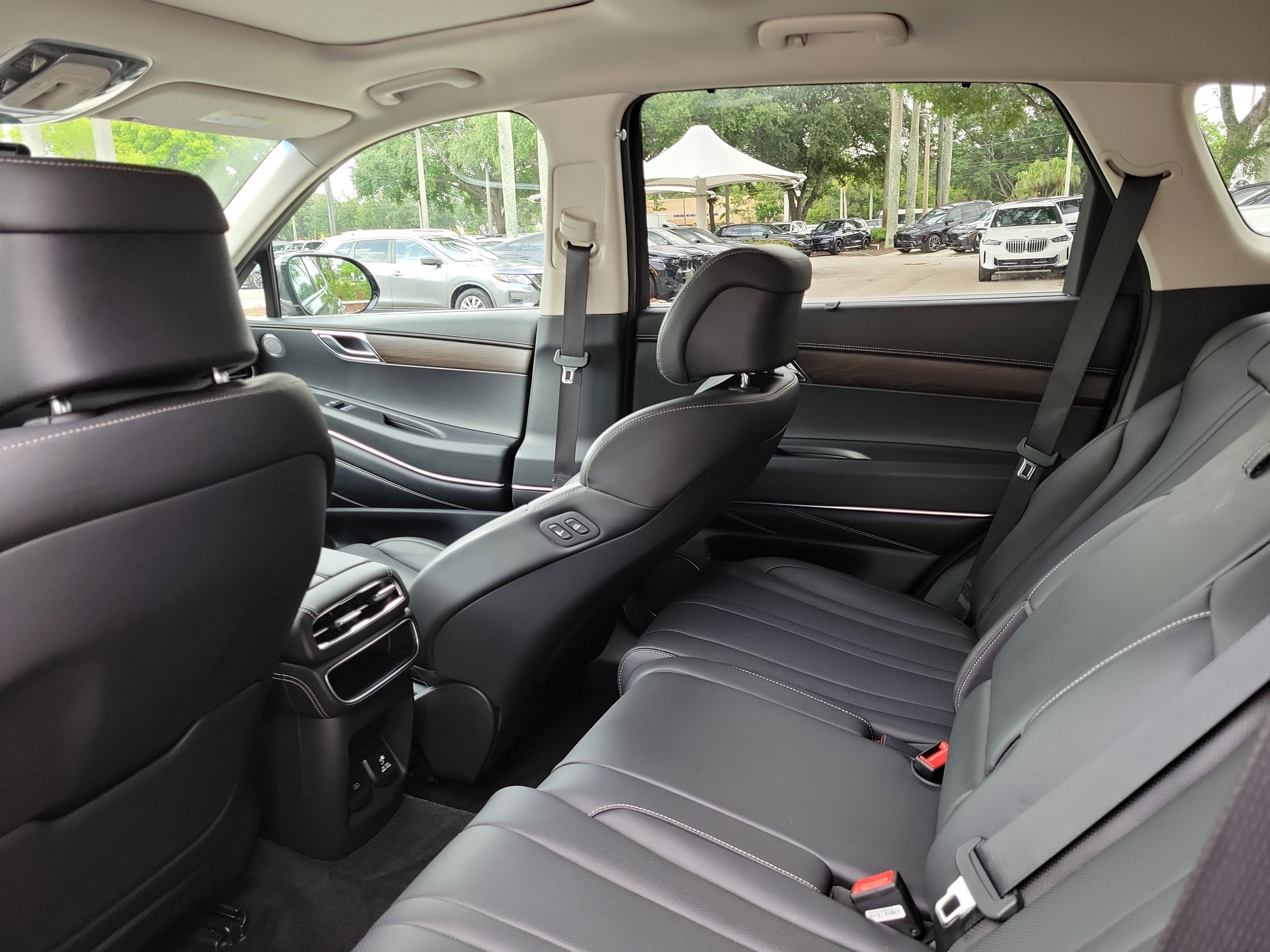 Used 2021 Himalayan Gray Genesis 3.5T image 14