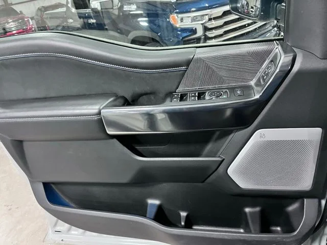 Used 2025 White Ford Platinum image 18