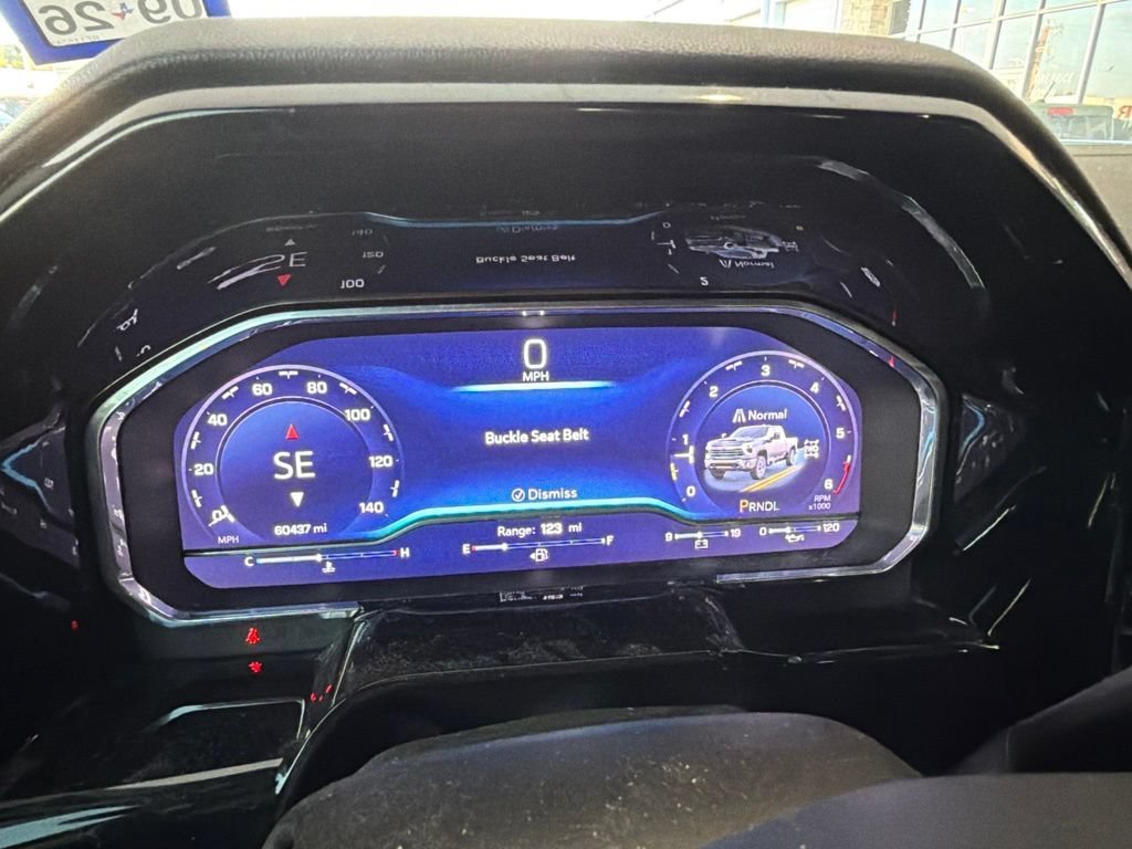 Used 2024 Summit White Chevrolet LT image 9