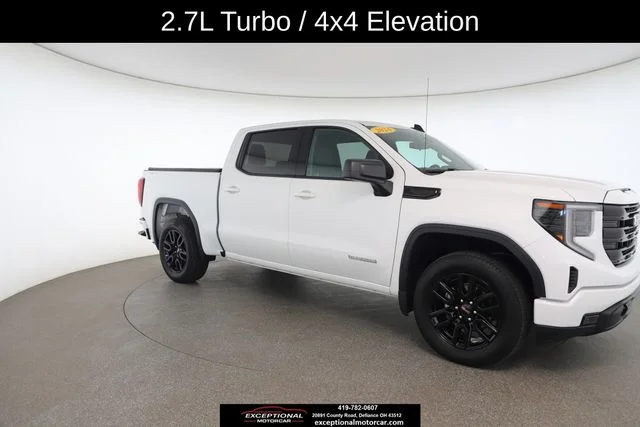 Used 2024 White GMC Elevation image 25