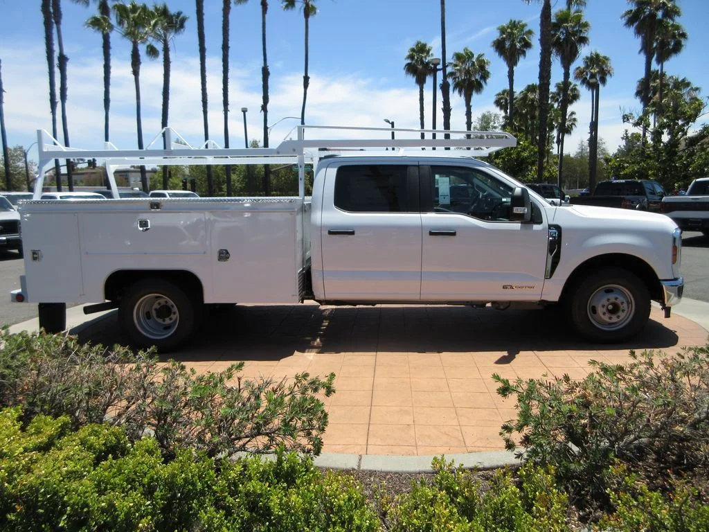 New 2026 Oxford White Ford XL image 5