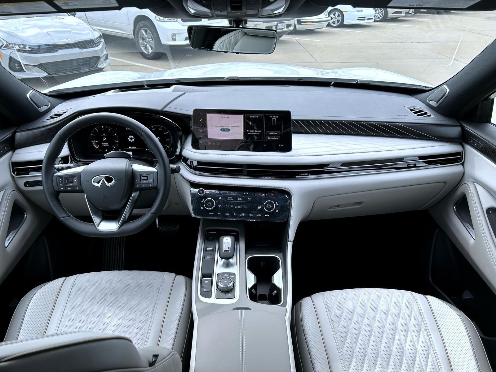 New 2027 2T RAD WHT INFINITI Autograph AWD image 12