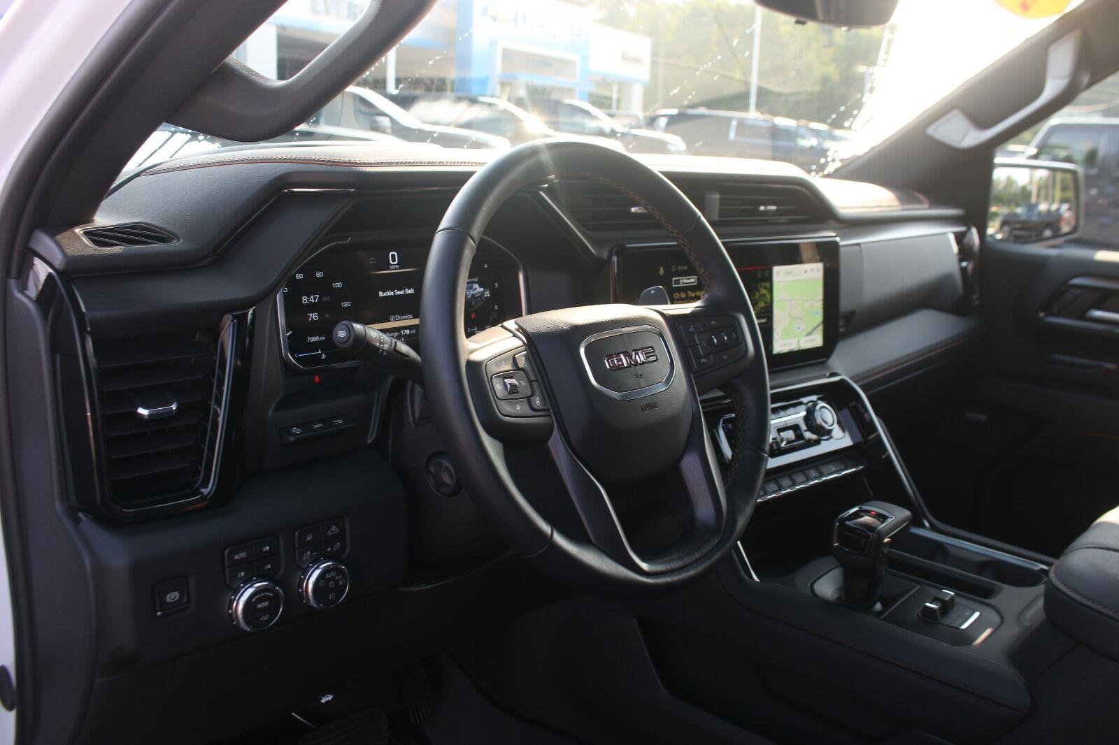 Used 2026 Summit White GMC AT4 image 18