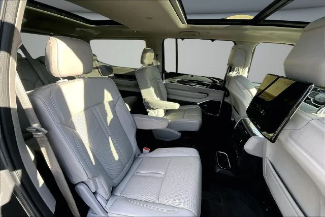Certified Used 2022 Metallic Jeep Series III image 25