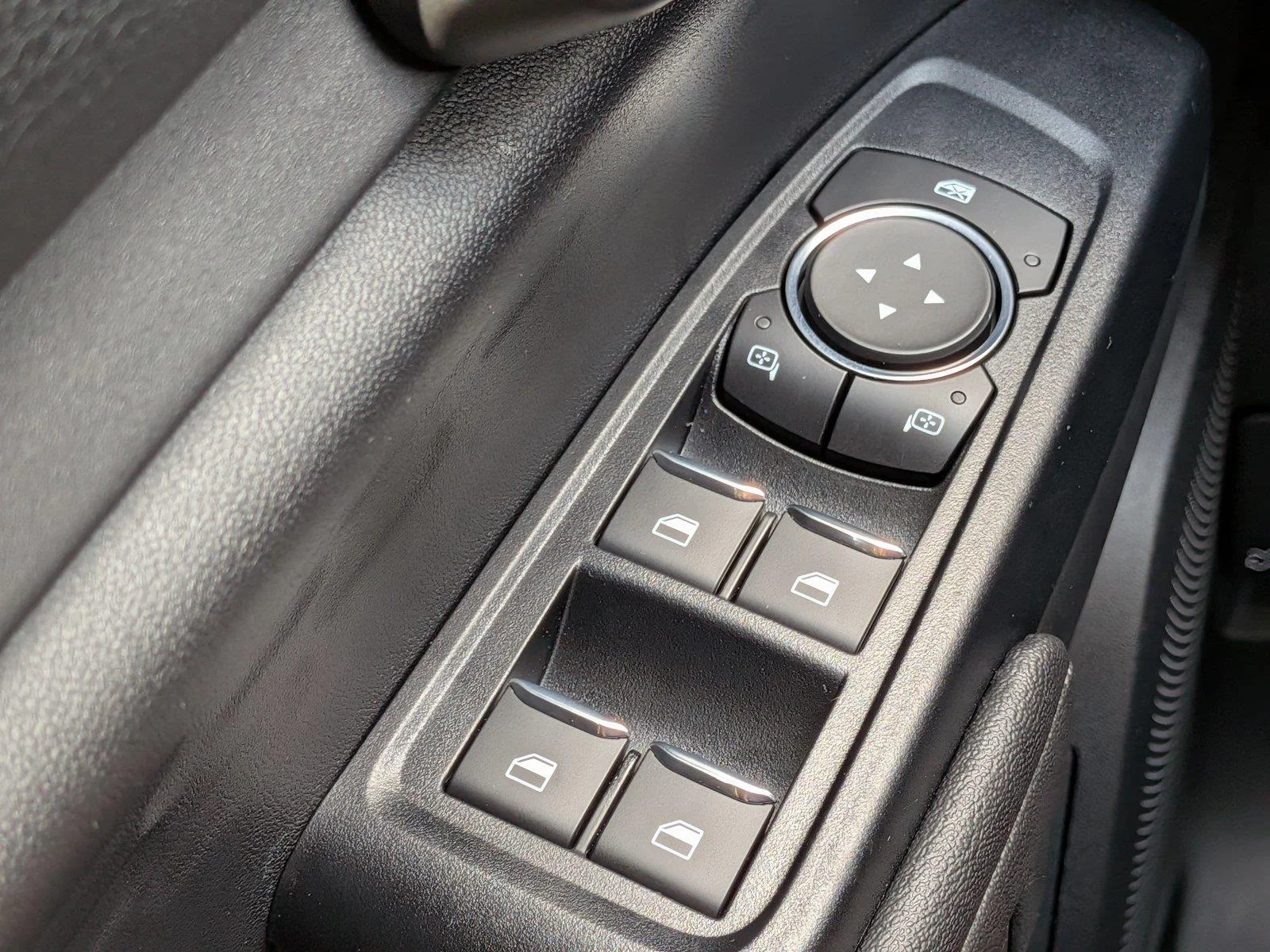 New 2026 Marsh Gray Ford XL image 25