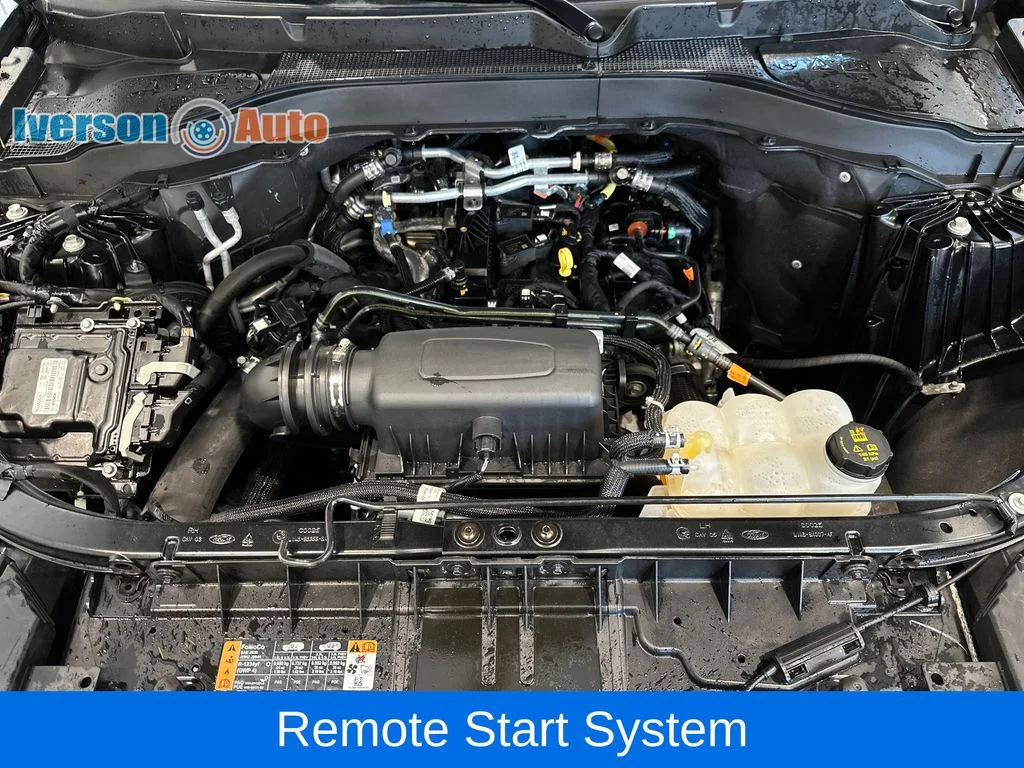Used 2023 Blue Ford XLT image 21