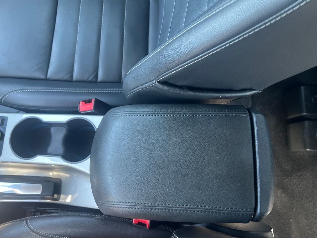Used 2016 Blue Ford SEL image 16