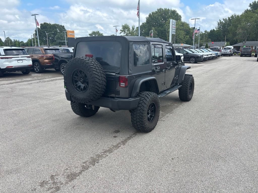 Used 2017 Gray Jeep Unlimited Sport image 5