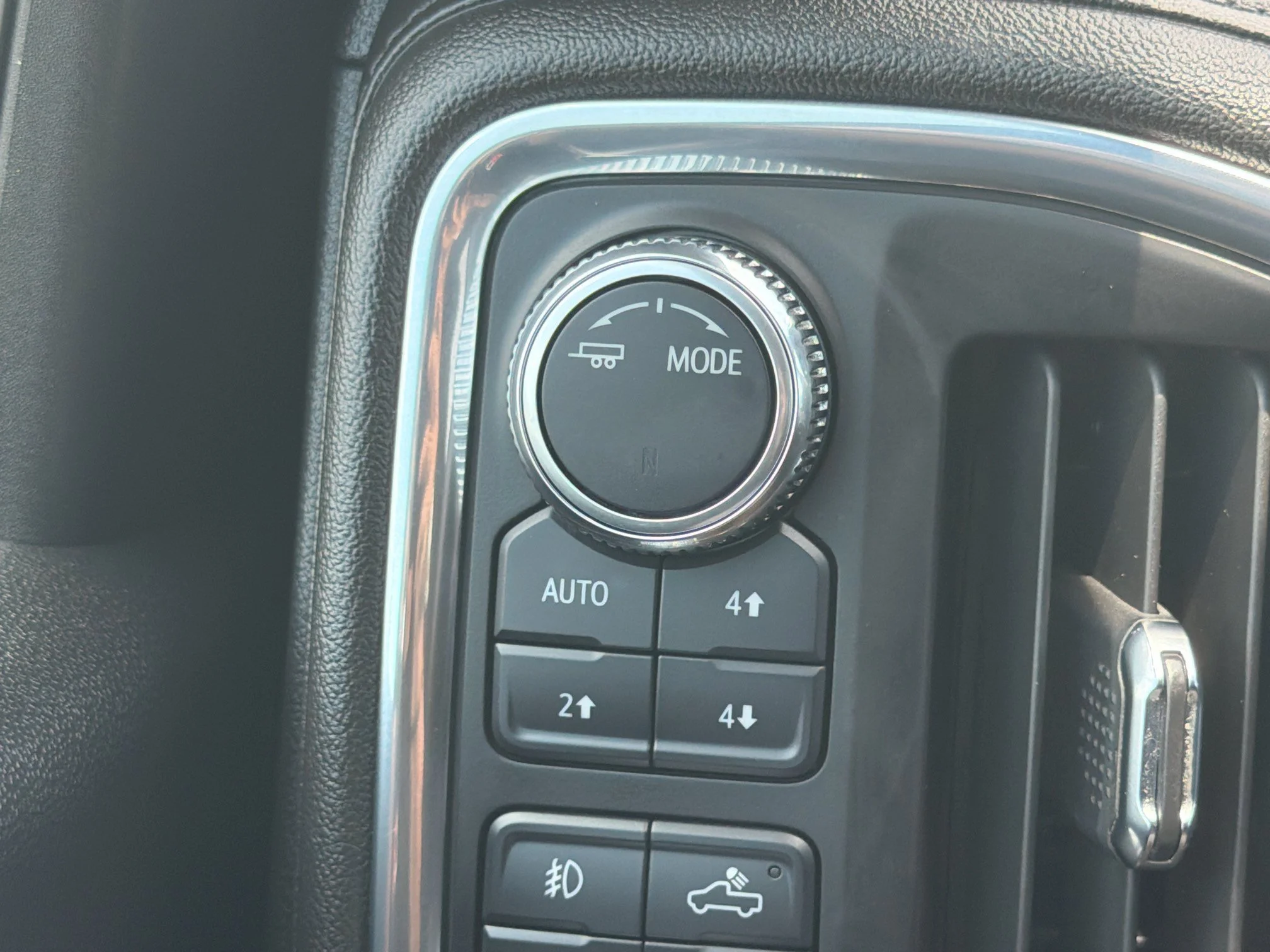 Used 2023 Ebony Twilight Metallic GMC Denali image 29