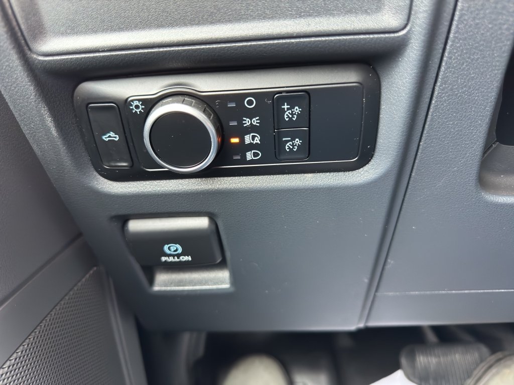 Used 2024 Oxford White Ford XL image 24
