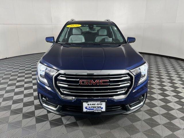 Used 2022 Marine Metallic GMC SLT image 9