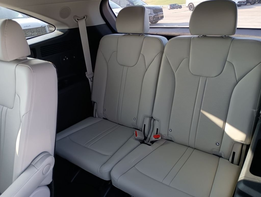 New 2026 Glacial White Pearl Kia X-Line EX AWD image 30