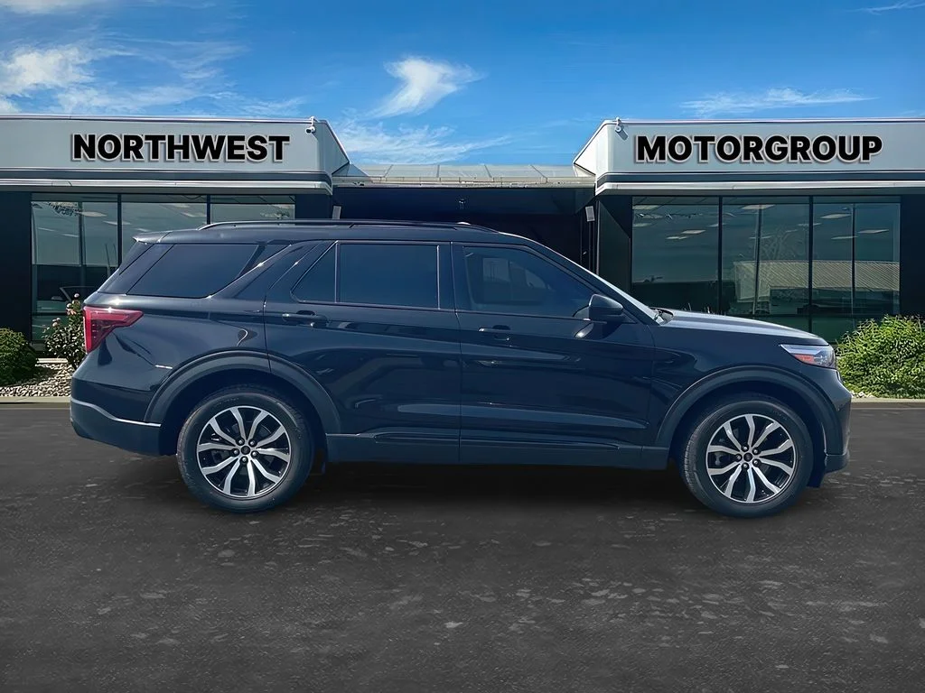 2022 Ford Explorer ST - Photo 8