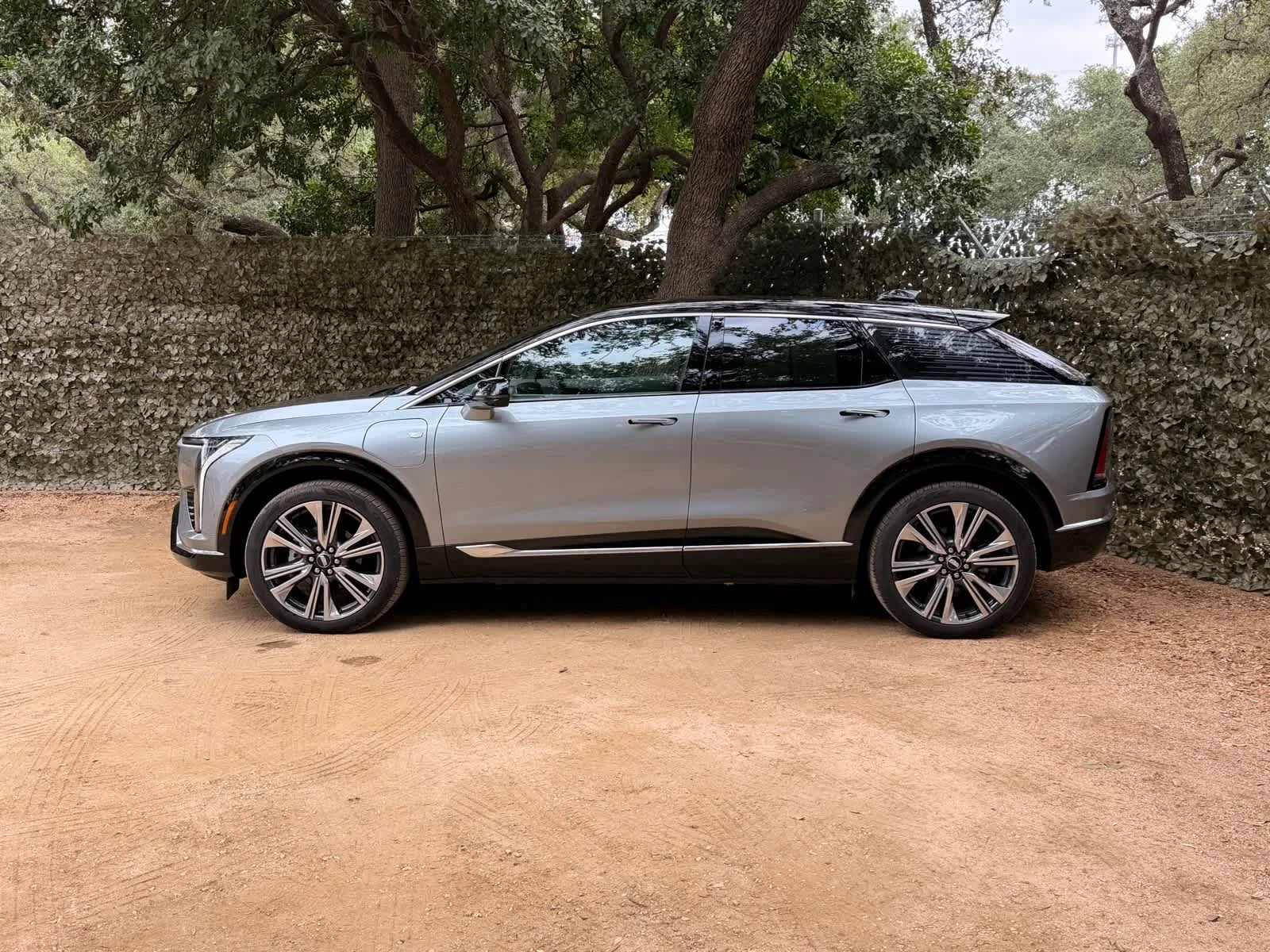 Certified 2025 Cadillac OPTIQ Luxury 2 with VIN 3GYK3DMR6SS264958 for sale in San Antonio, TX