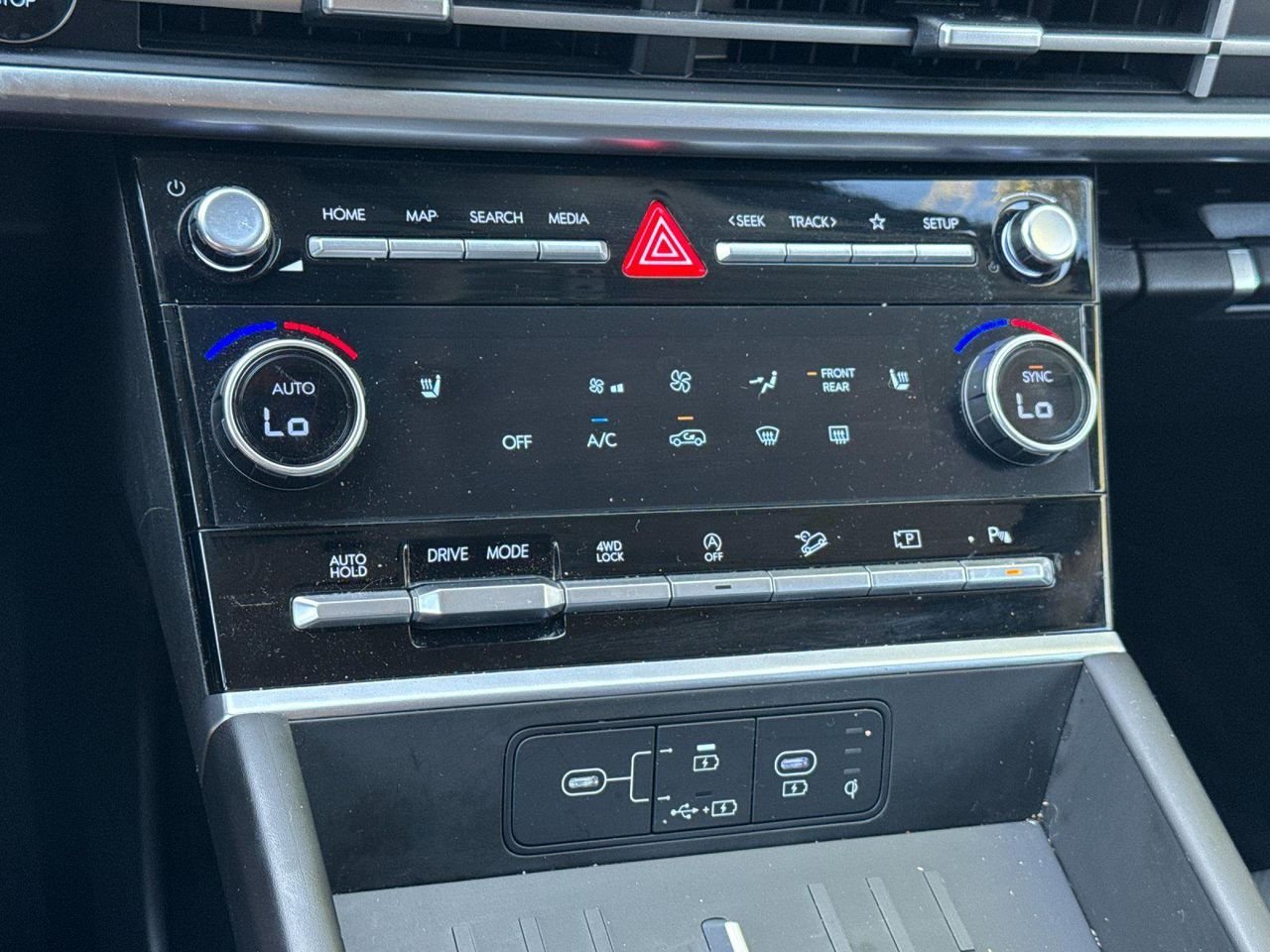 New 2026 White Hyundai SEL AWD image 19
