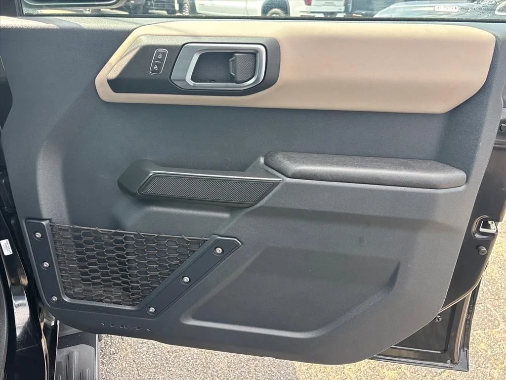 Used 2024 Shadow Black Ford Wildtrak image 14