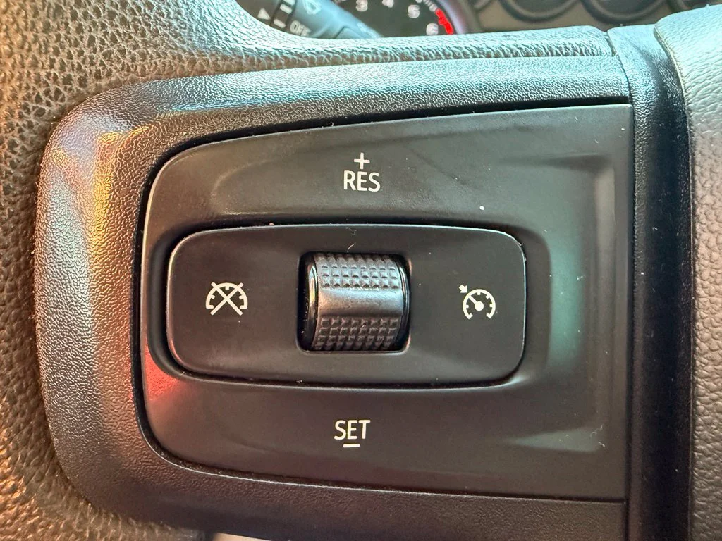Used 2021 Gray Chevrolet Custom image 18