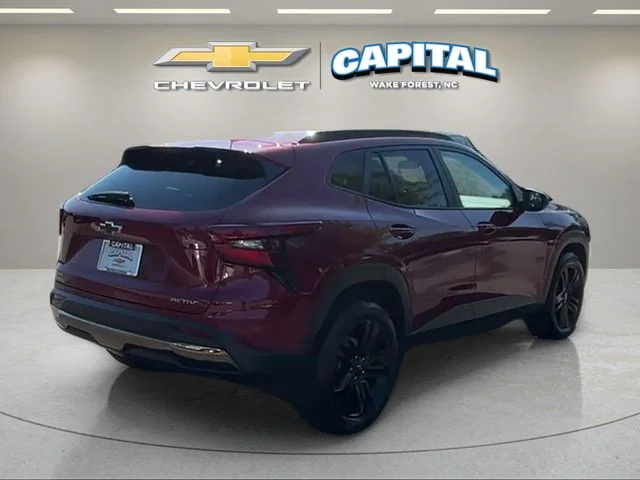 Used 2024 Red Chevrolet ACTIV image 5