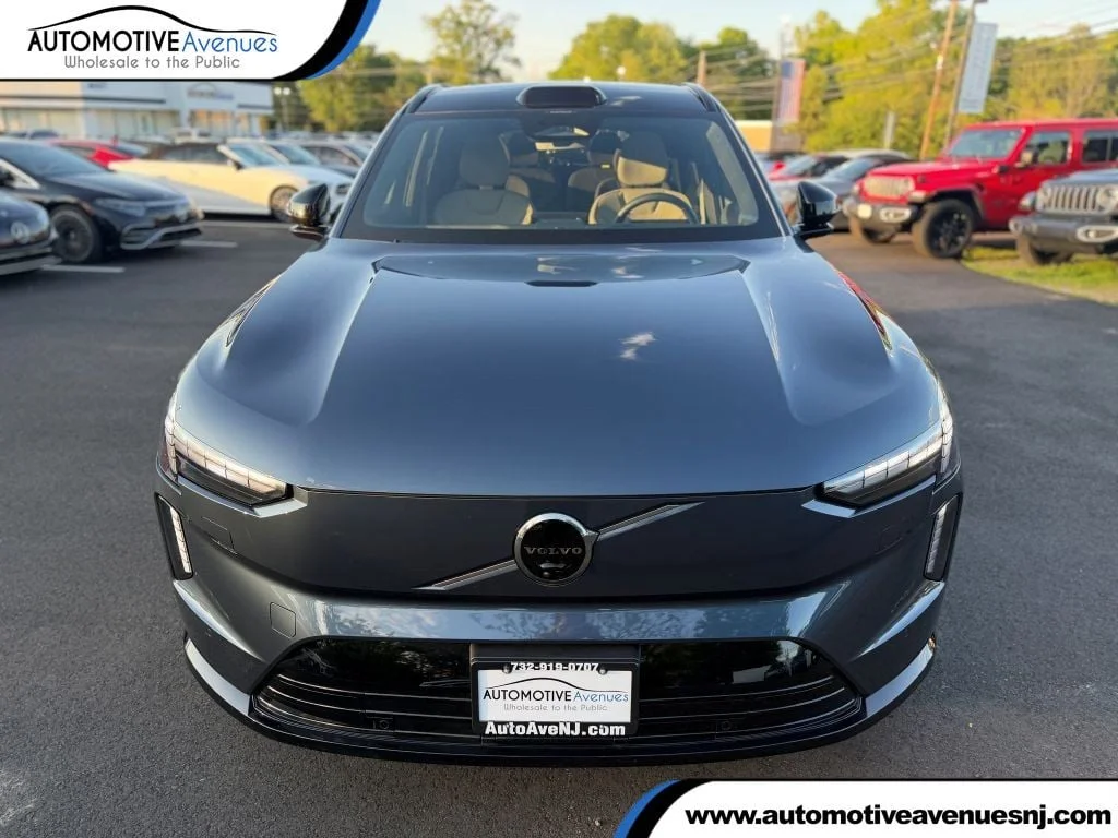 2025 Volvo EX90 Twin Motor Ultra 6-Seater's photo
