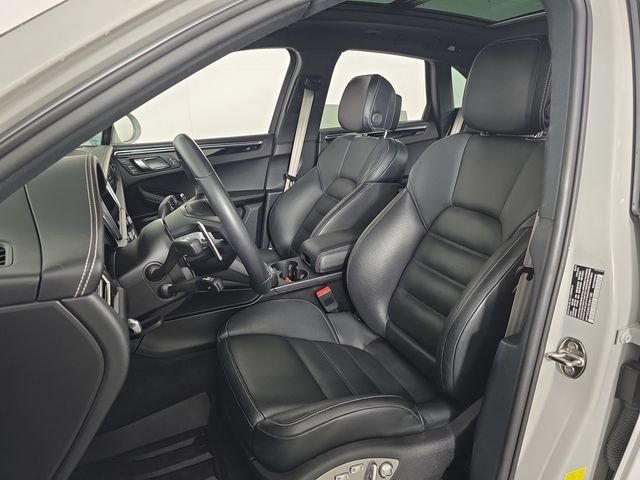 Used 2024  Porsche S image 24