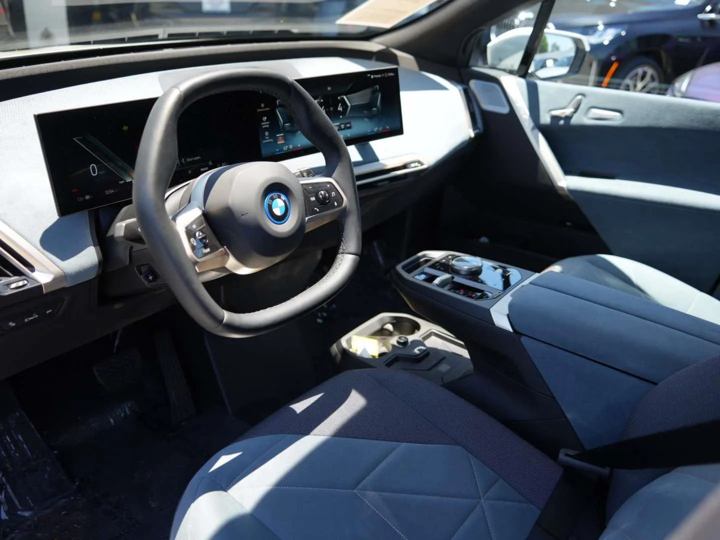 Used 2024 Alpine White BMW xDrive50 Sports Activity Vehicle image 12
