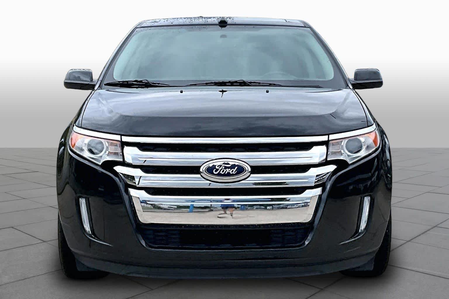 Used 2012 Tuxedo Black Metallic Ford SEL image 4