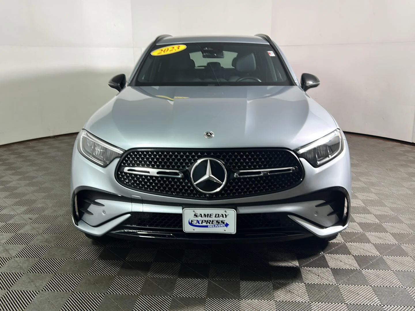 Used 2023 Cirrus Silver Metallic Mercedes-Benz GLC 300 image 13