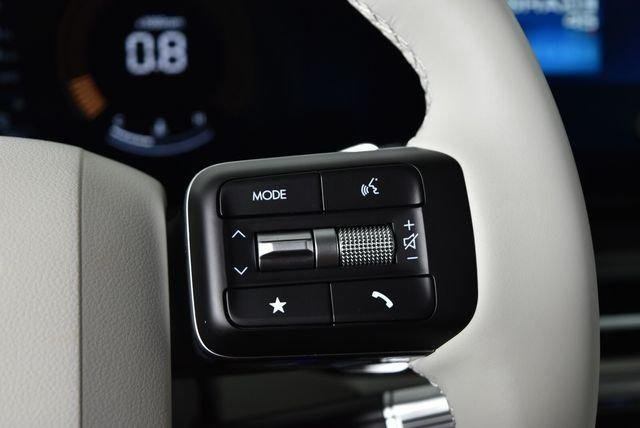 New 2027 White Hyundai SE AWD image 65