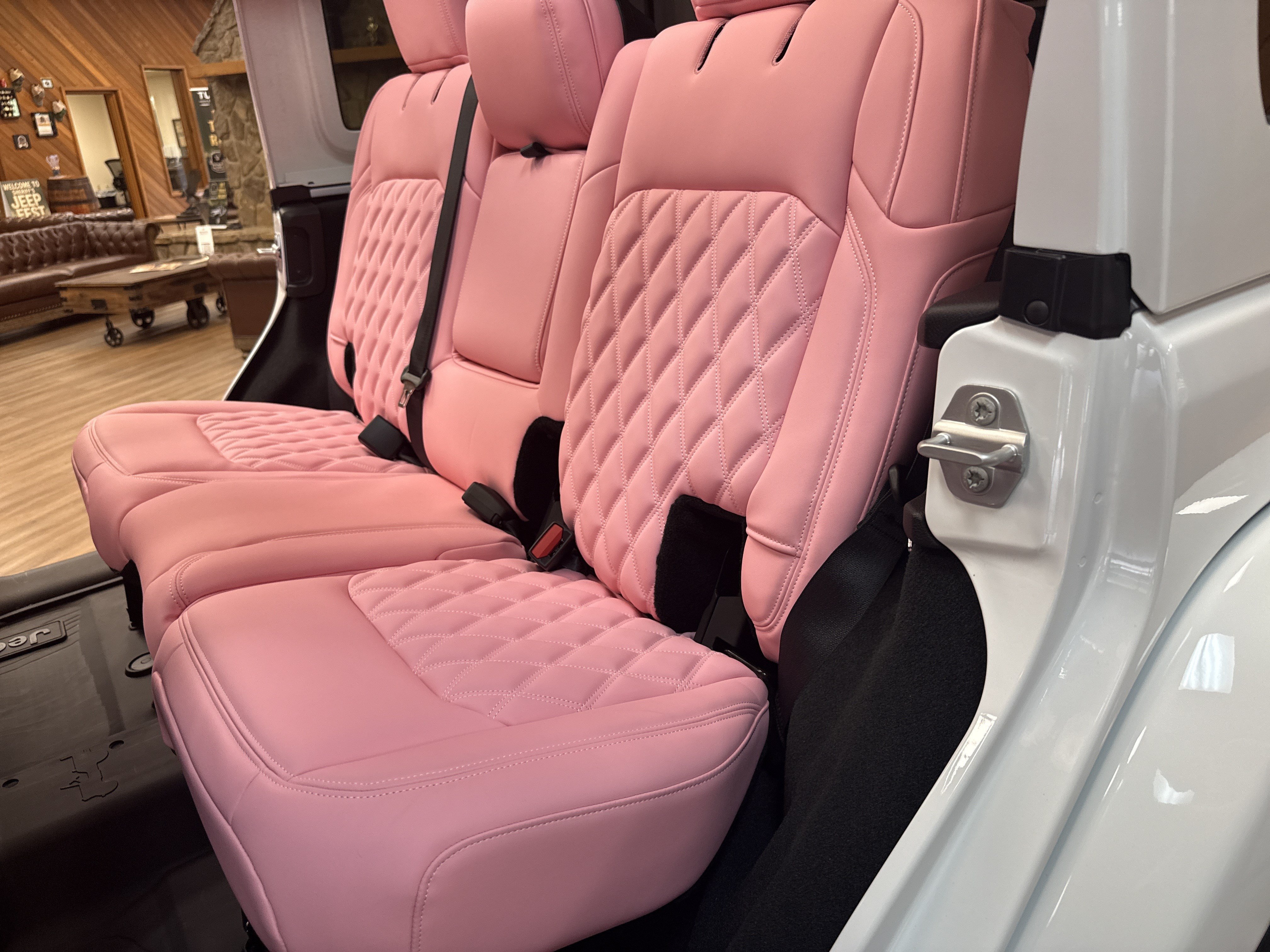 New 2026 Bright White Clearcoat Jeep Sahara image 25