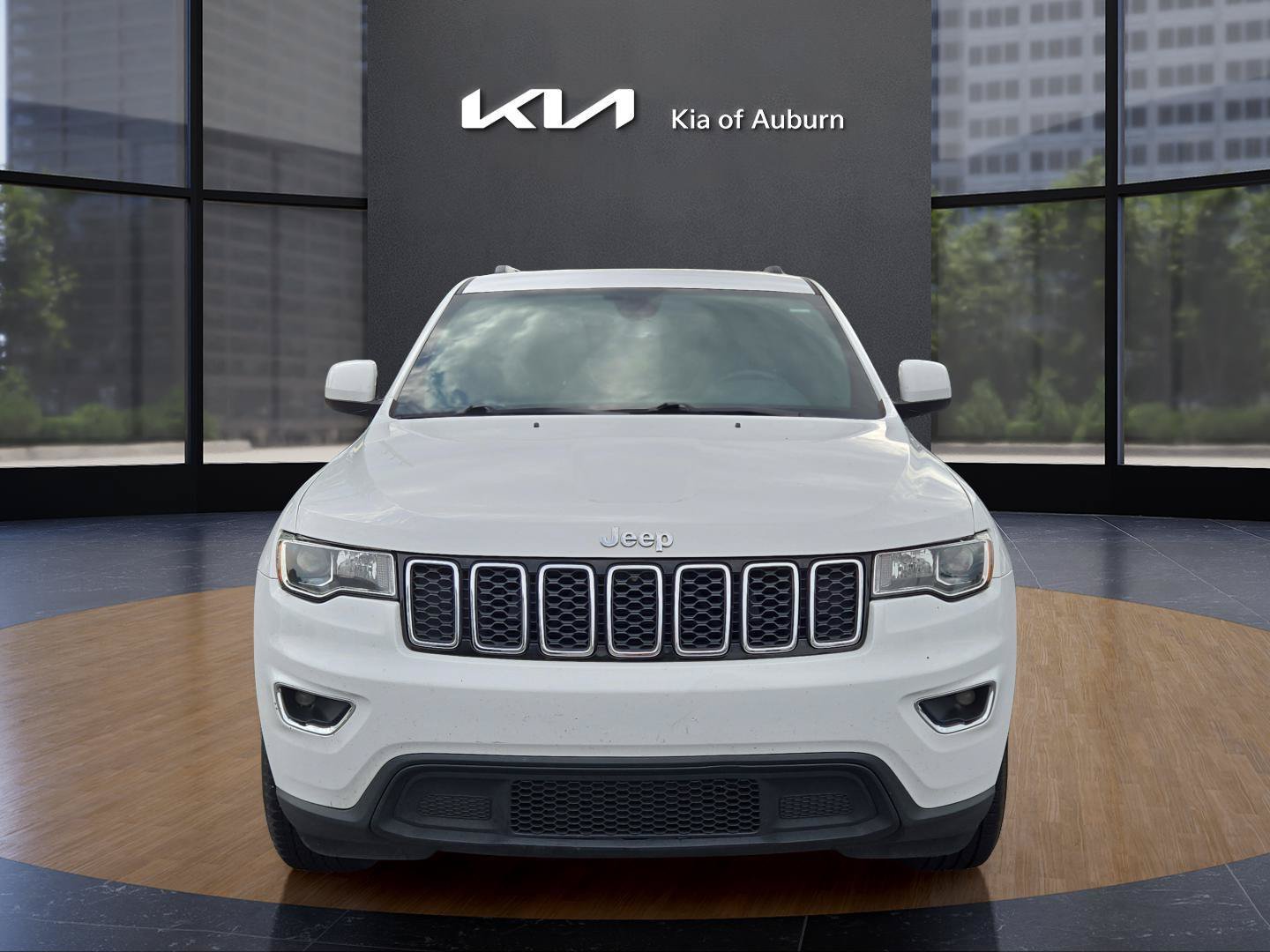 Used 2018 White Jeep Laredo E image 2