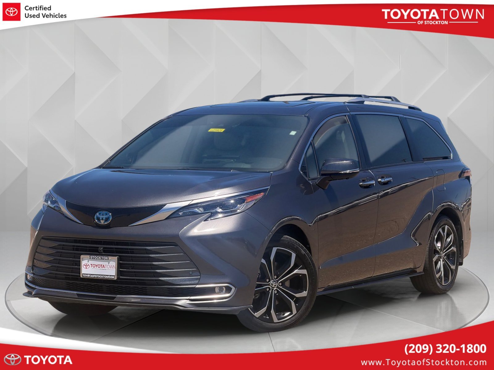 Certified Used 2025 Magnetic Gray Metallic Toyota Platinum image 1