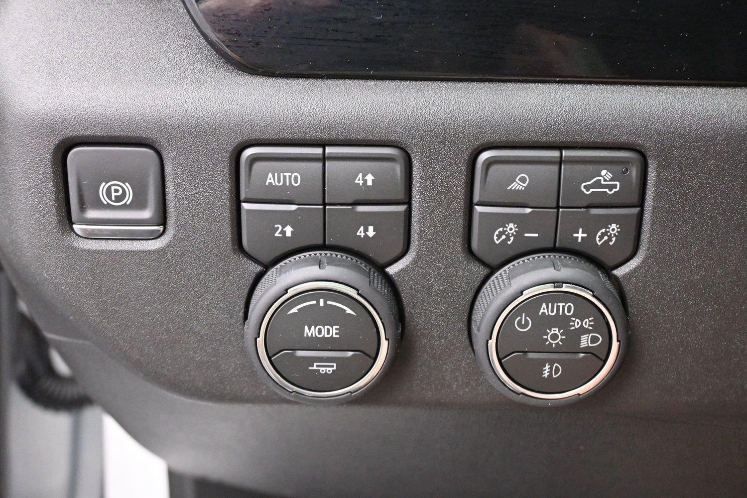 Used 2026 Summit White Chevrolet LTZ image 20